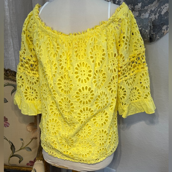 Lilly Pulitzer Laurenne Off the Shoulder Calla Lily Yellow Cotton Top Large - Picture 6 of 11